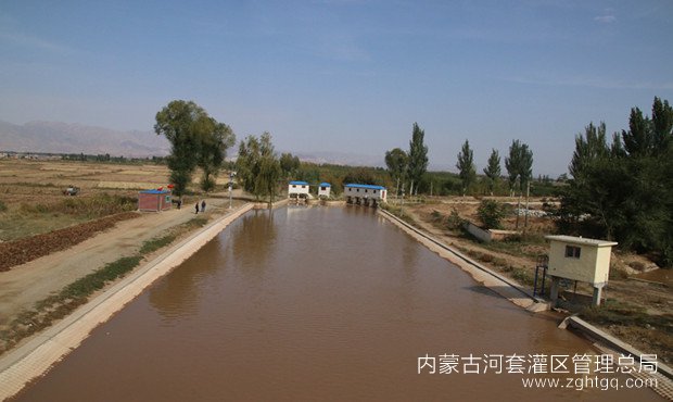 杨家河干渠第三节制闸_副本.jpg