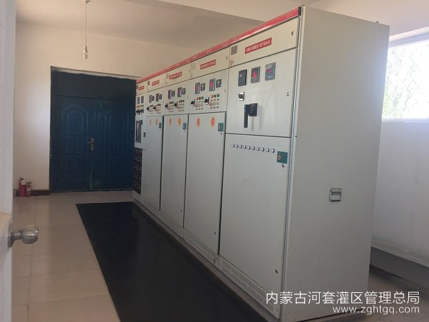 新六站配电柜影像.jpg