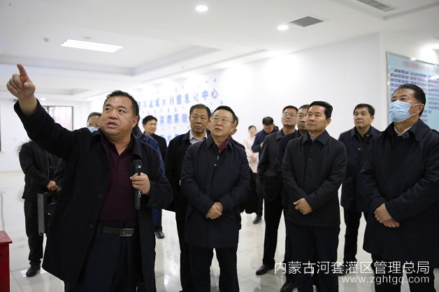 调研河套灌区信息化调度中心数字墙.jpg