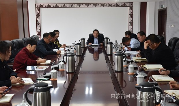 讲党课.JPG