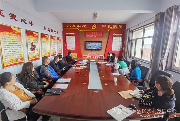 9a076e58dac6bf0c1b1c7eaa24157aa.jpg