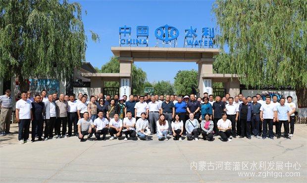 d753ddd14fdf8092cbb55742aef2d35.jpg