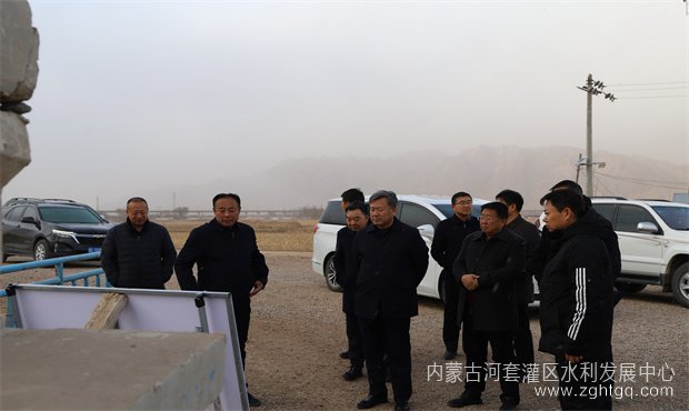 李书记调研03.jpg