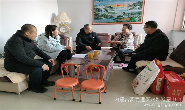 走访慰问01.jpg