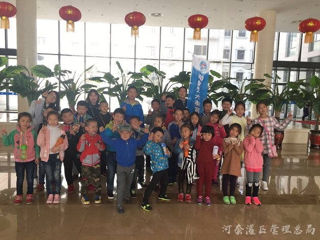 水利科技展销厅国庆期间期间迎来大批参观者