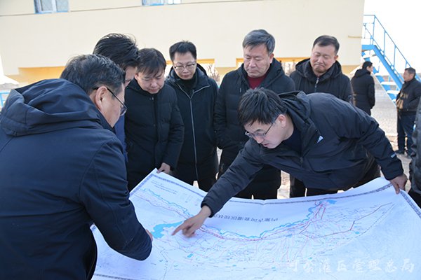 河灌总局开展乌梁素海综合治理工程现场调研