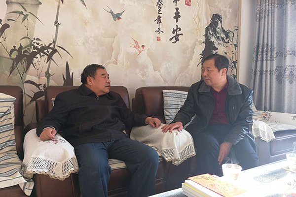 河灌总局党委书记郭玉根春节前夕慰问离退休干部