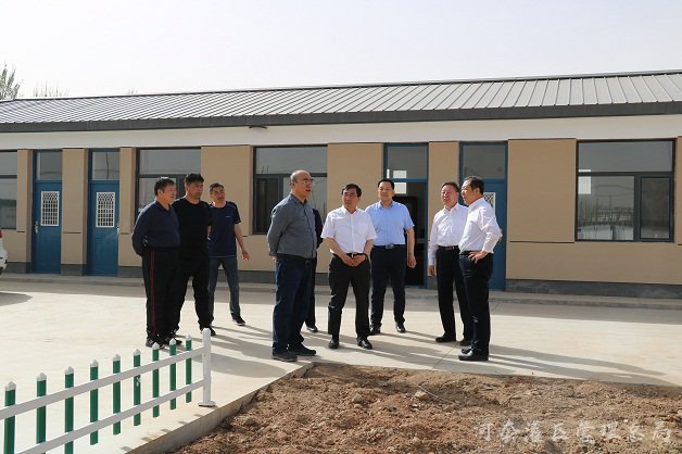 河灌总局党委书记郭玉根一行深入解放闸灌域管理局调研指导工作