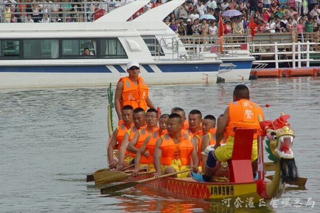 河灌总局河神代表队勇夺龙舟比赛桂冠